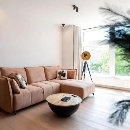 アパート Renovated Art Deco With Vintage Elements *